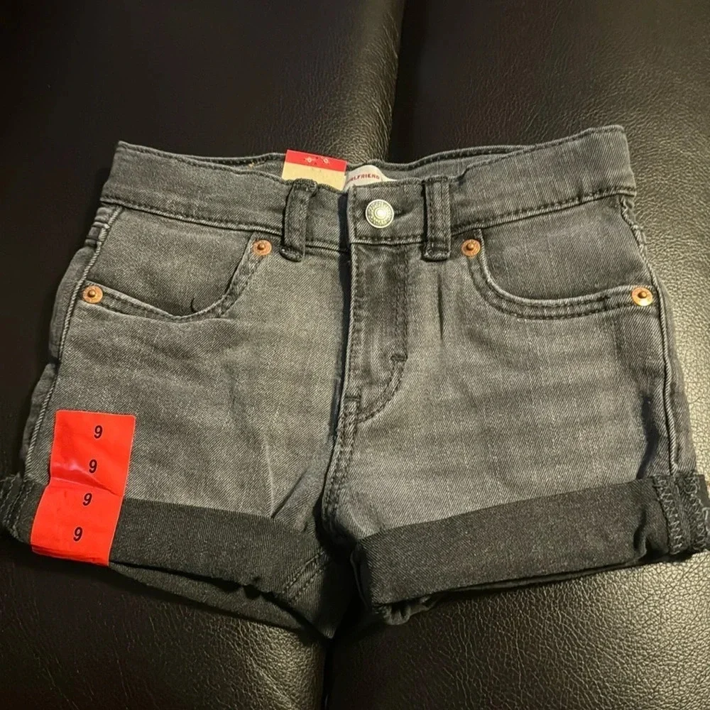 Levis black& gray